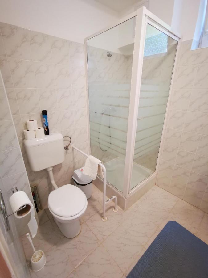 Mate Apartman Дьюла Экстерьер фото